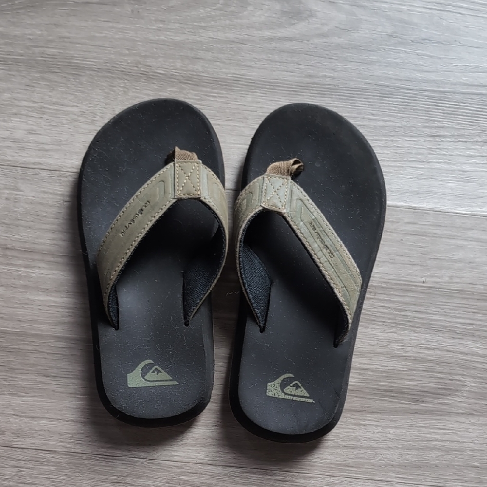 Quiksilver Black Footbed with Olive Strap Flip Flops